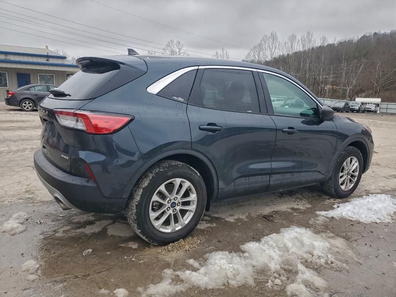 2022 Ford Escape se