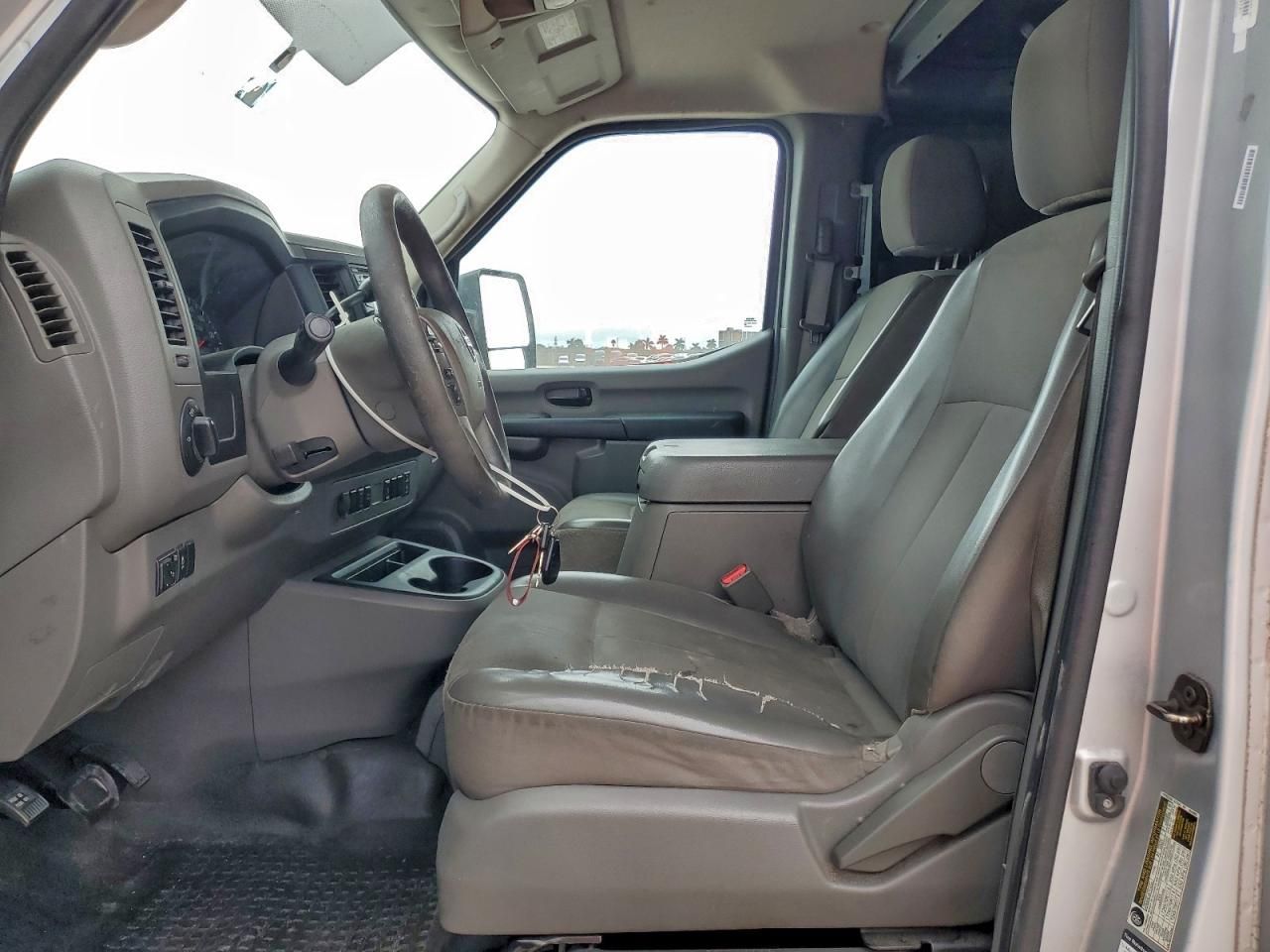 2016 Niss Nv 2500 s 2500 sv 25