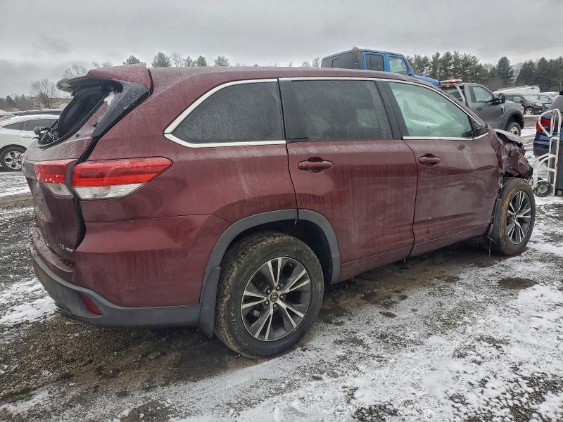 2017 Toyota Highlander le