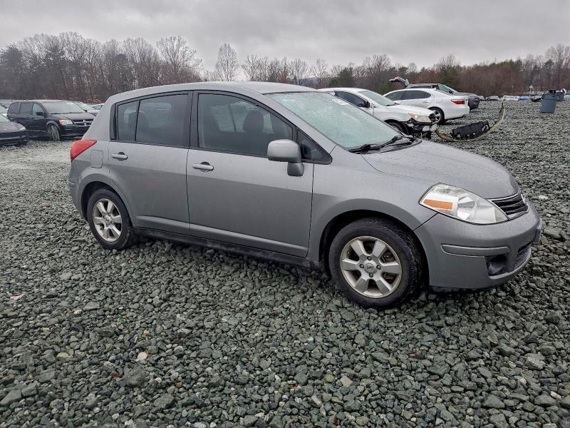 2012 Nissan Versa s