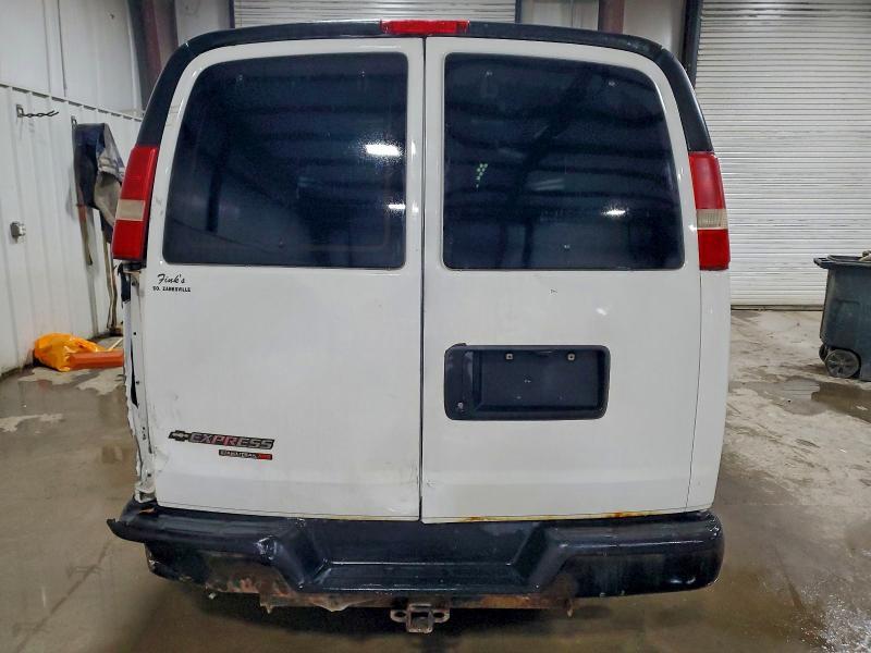 2013 Chev Express Cargo 1500 1