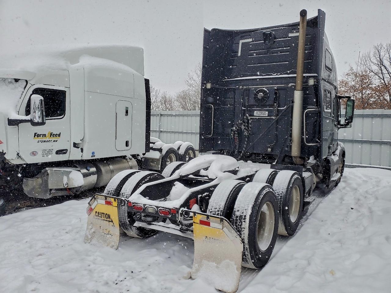 2020 Volvo VNL Semi Truck