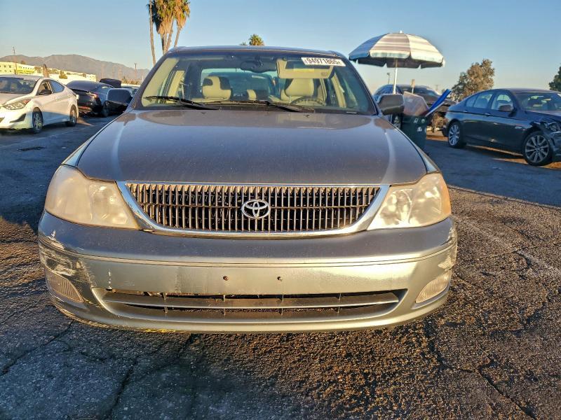 2000 Toyota Avalon xl