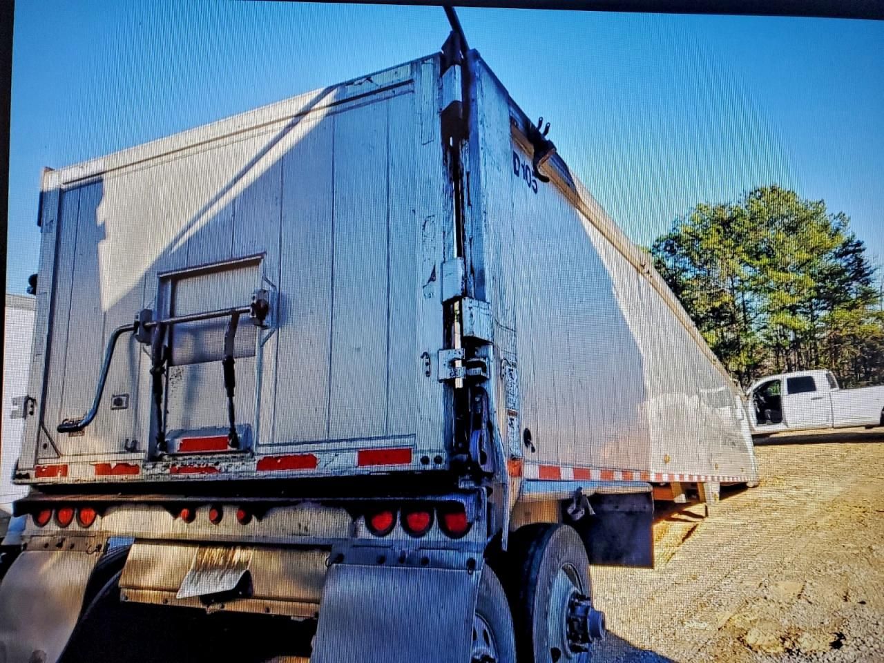 2015 East Manufacturing END Dump Trailer