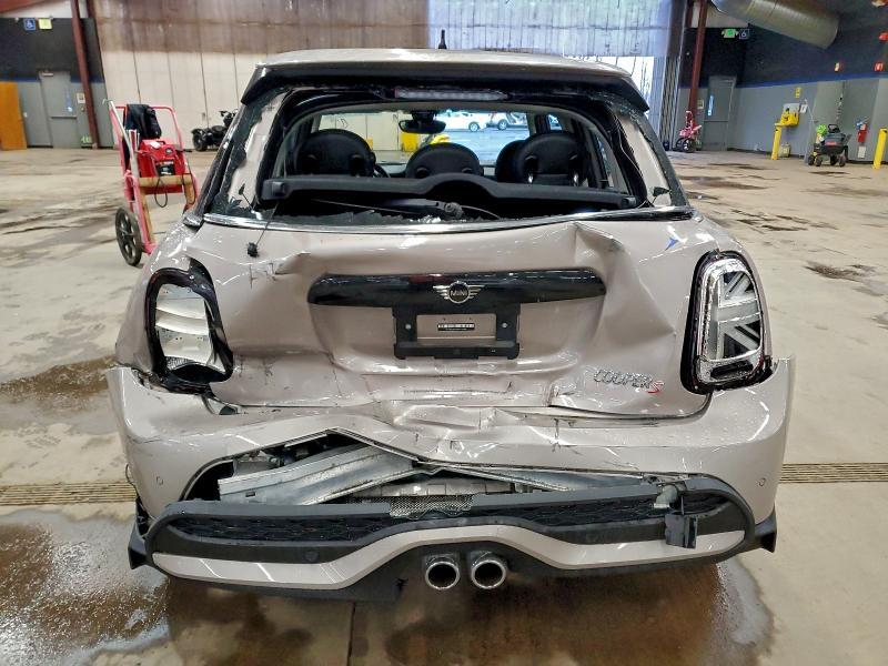 2023 Mini Cooper s