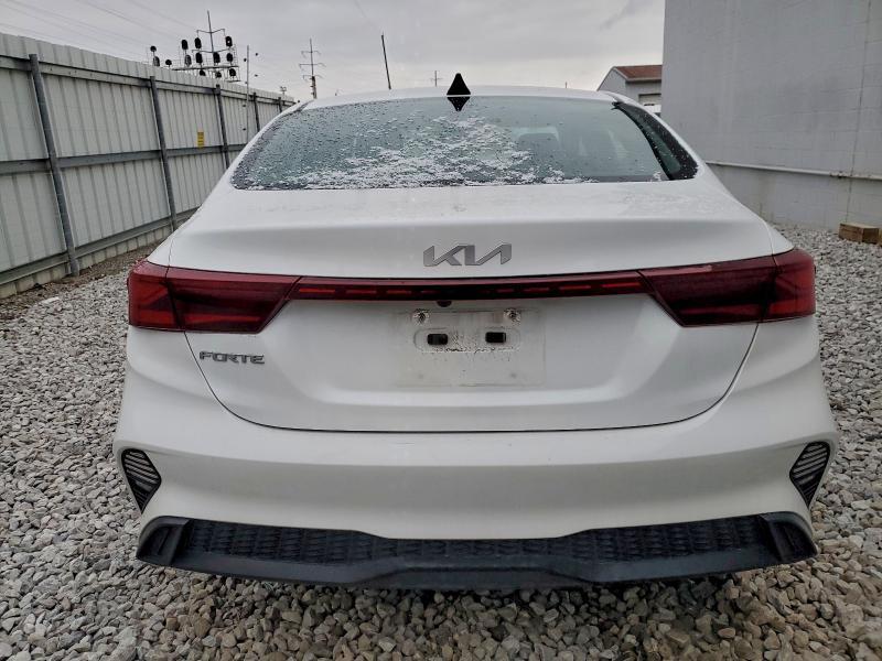 2024 KIA Forte lx