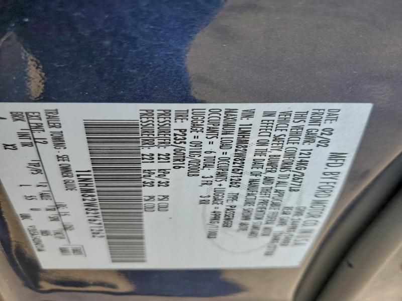 2002 Lincoln Town car Signature