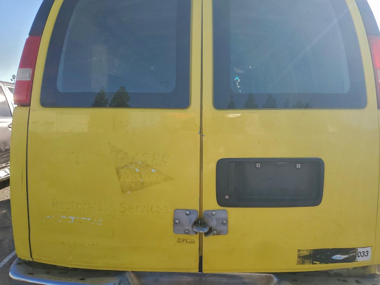 2013 Chevrolet Express 2500 Delivery Van