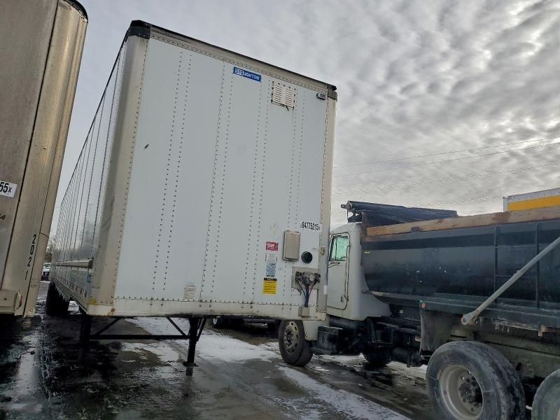 2015 Stoughton DRY Van Trailer