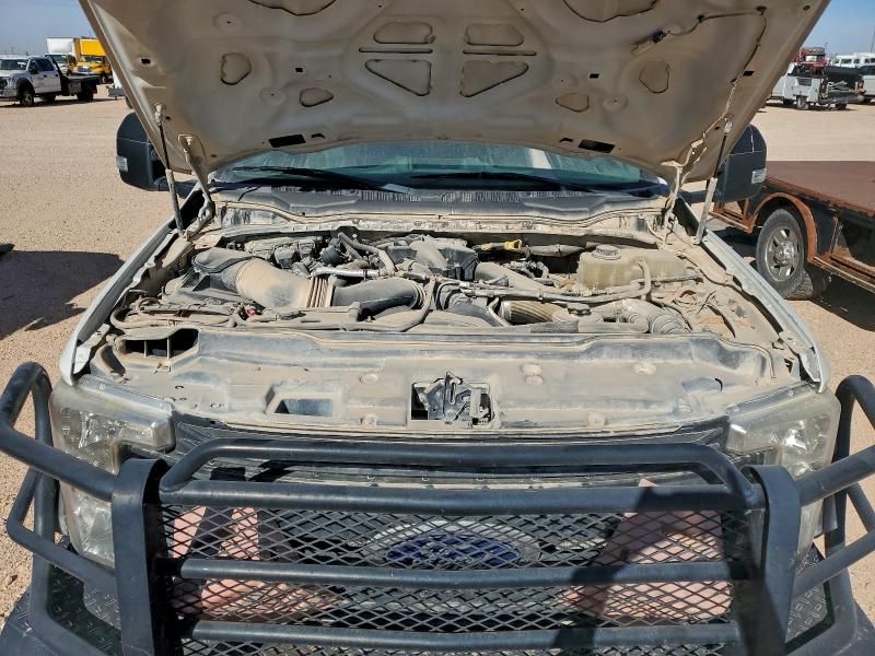 2018 Ford F450 Super Duty Utility / Service Truck