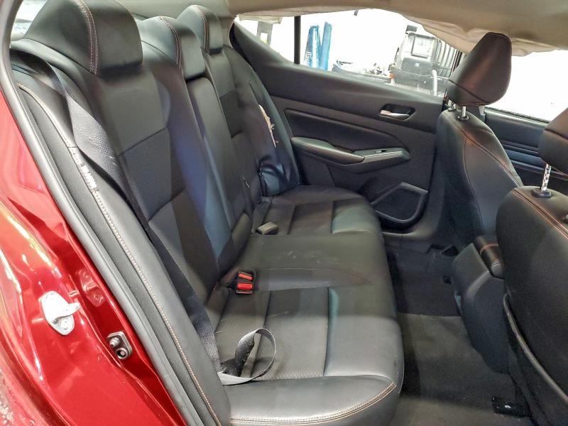 2022 Nissan Altima sr