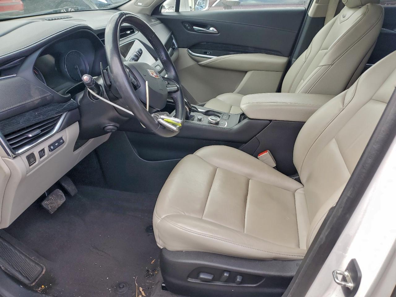 2020 Cadillac XT4 Premium Luxury