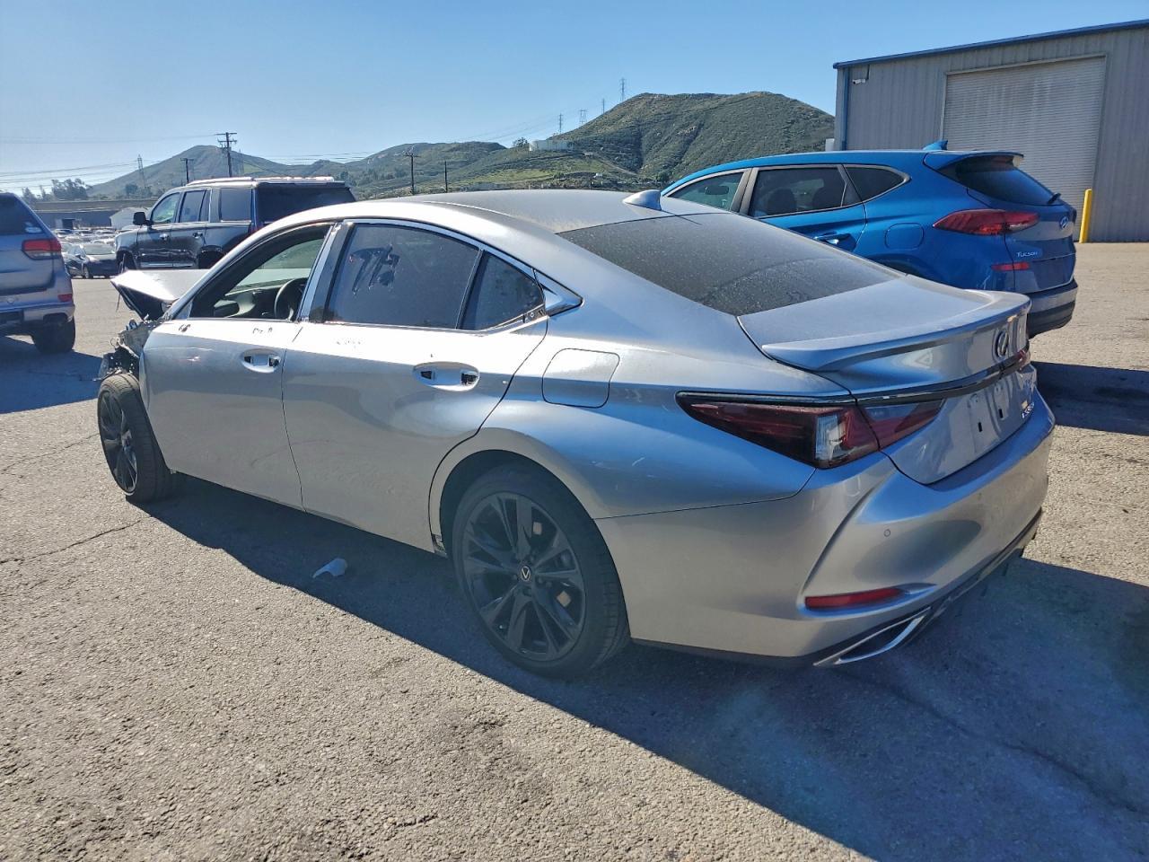 2024 Lexus Es 350 f Sport Handling