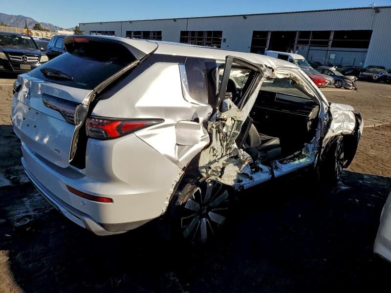 2025 Mitsubishi Outlander se