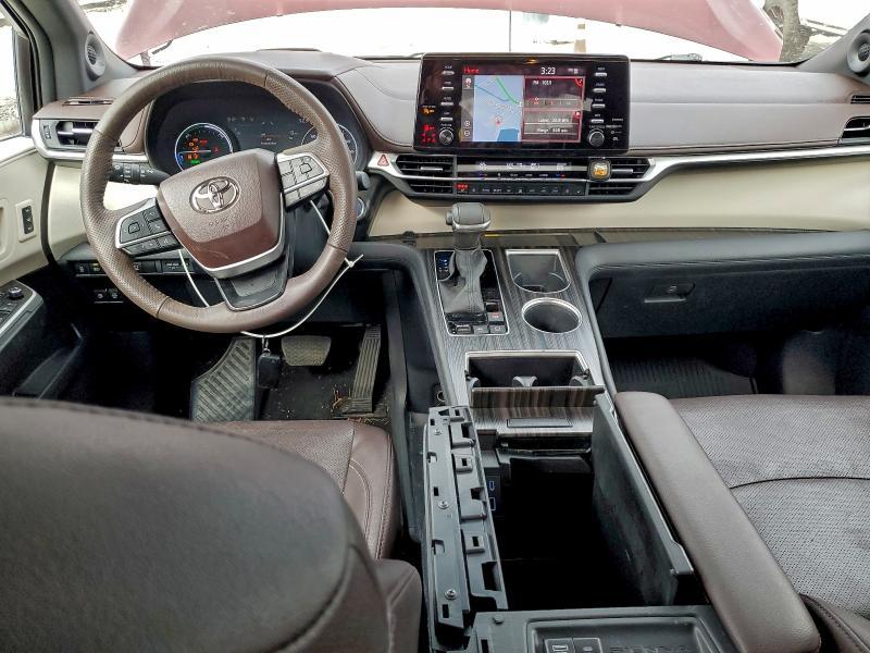 2023 Toyota Sienna Limited