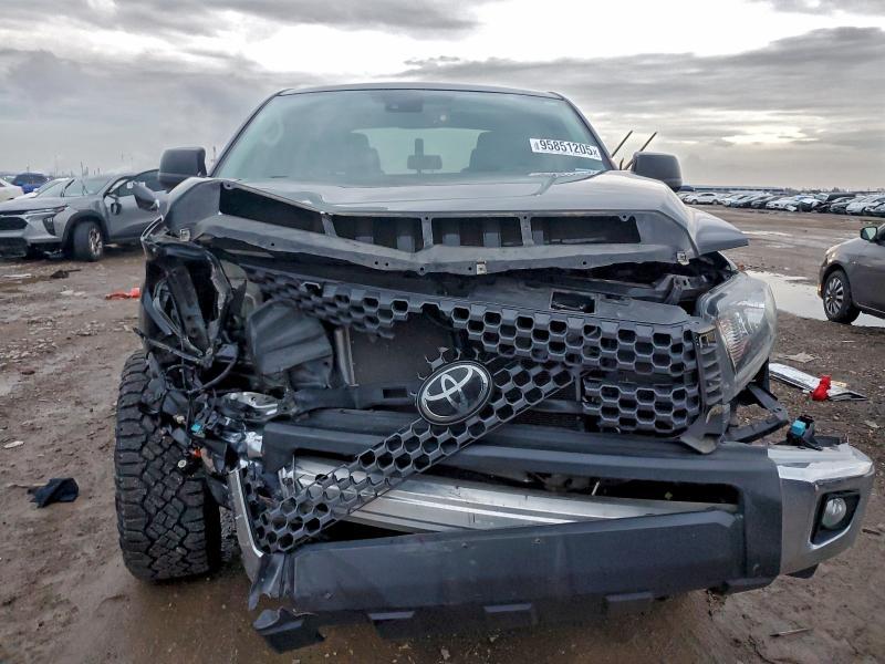 2020 Toyota Tundra Crewmax SR5
