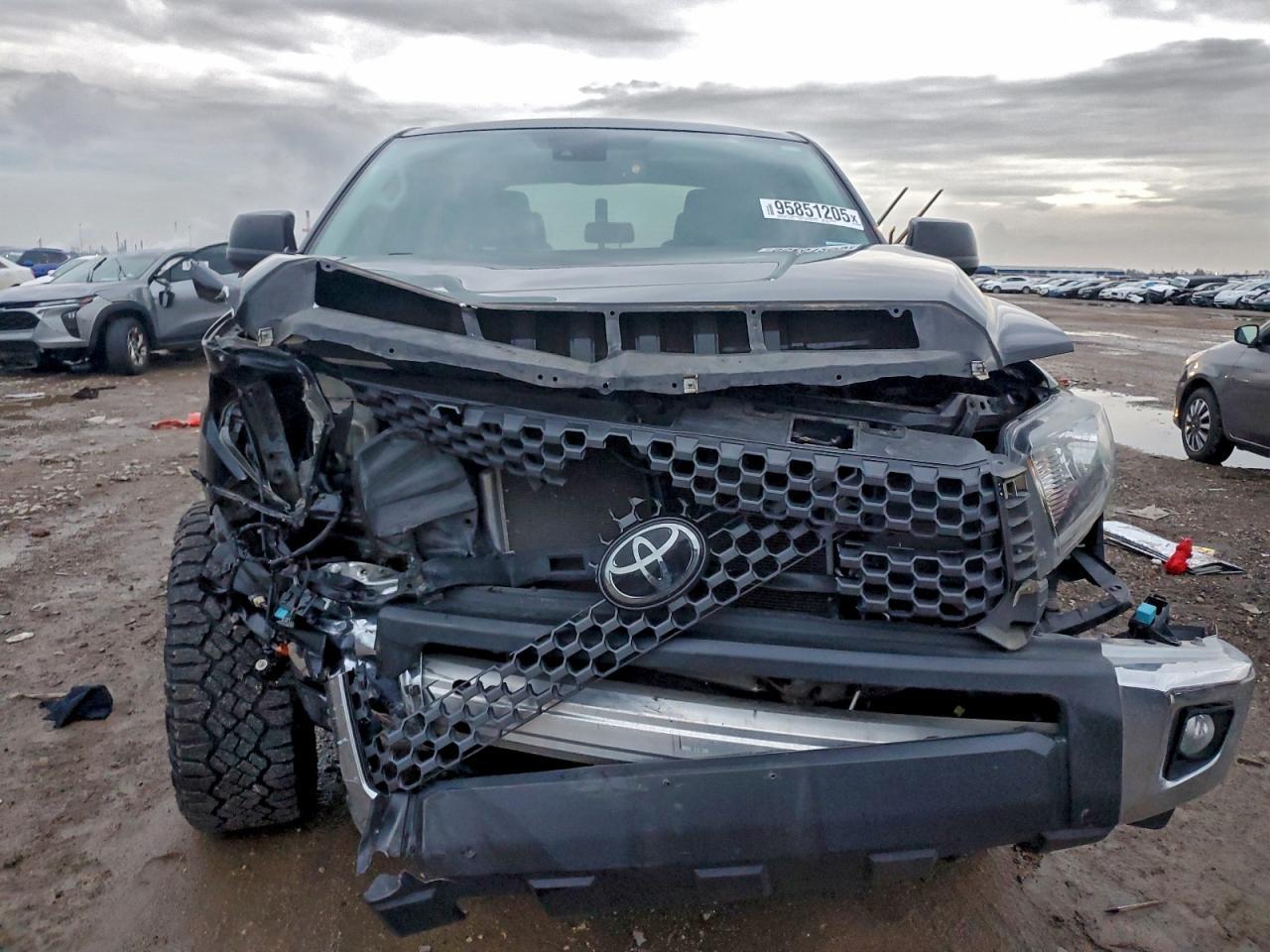 2020 Toyota Tundra Crewmax SR5