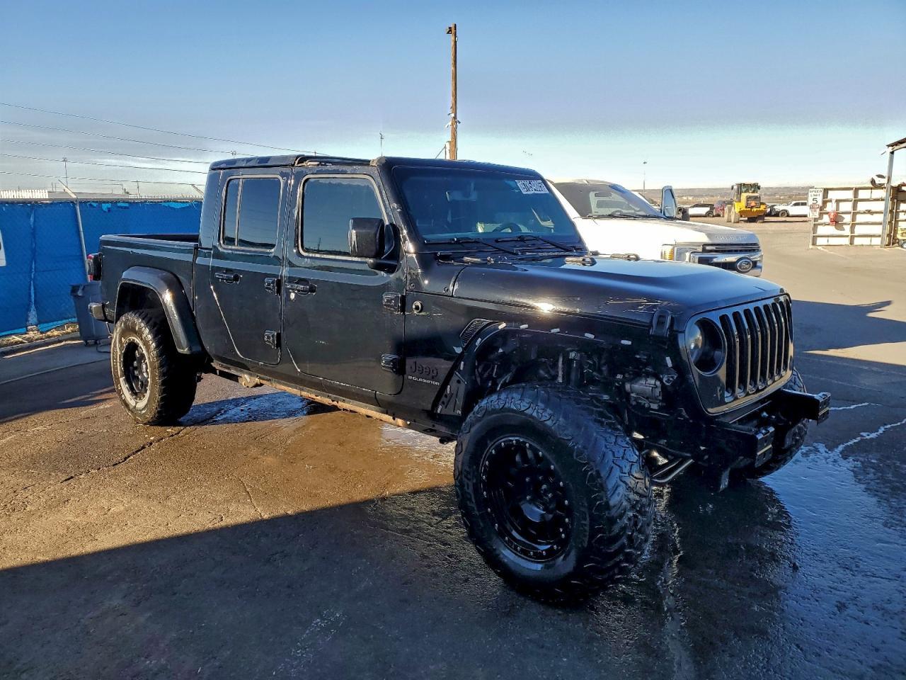 2023 Jeep Gladiator Overland