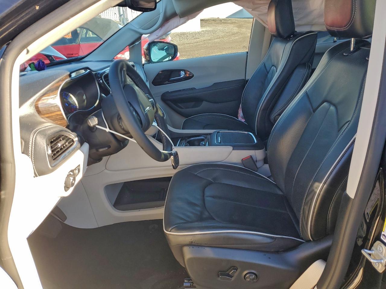 2023 Chrysler Pacifica Hybrid Limited