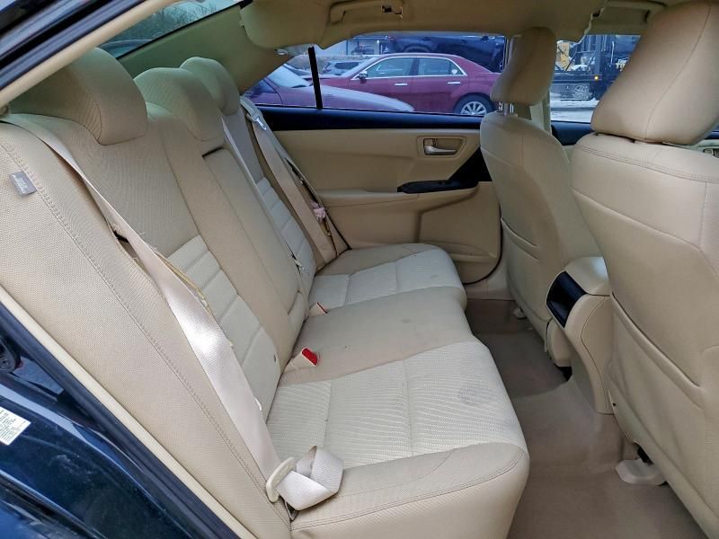 2015 Toyota Camry le