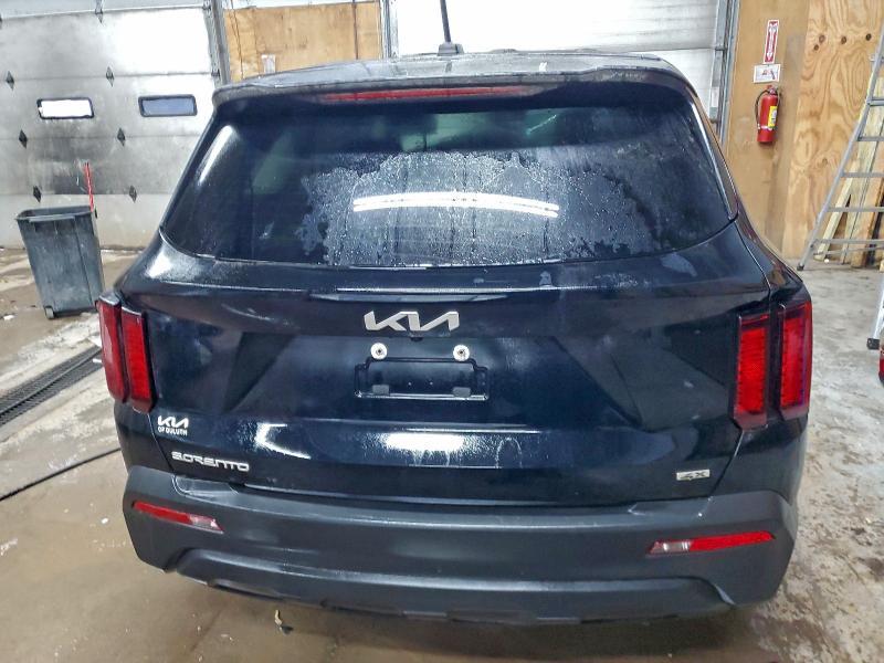 2023 KIA Sorento lx