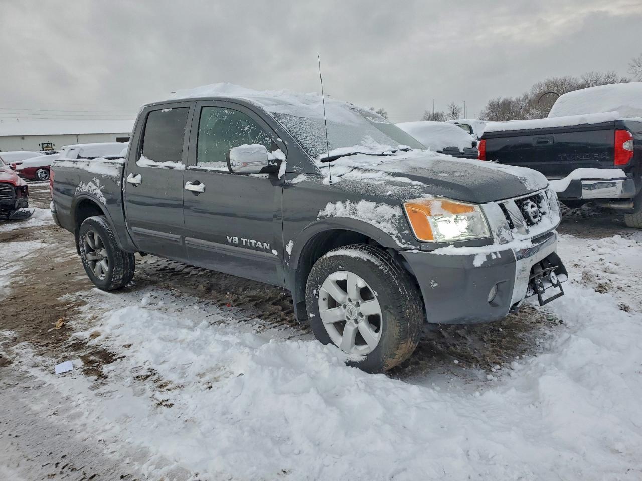 2012 Niss Titan S