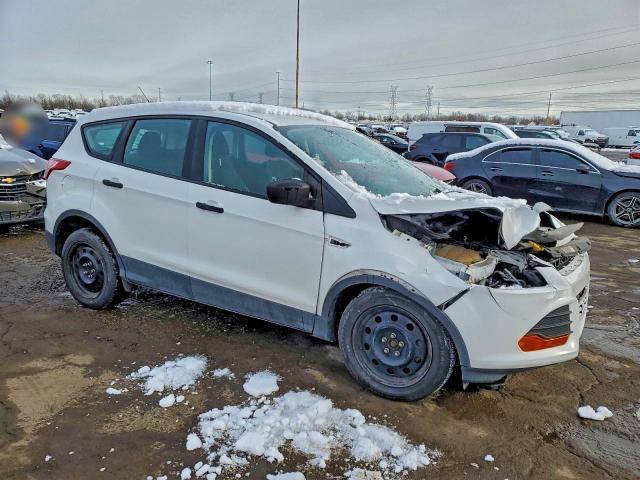 2014 Ford Escape s