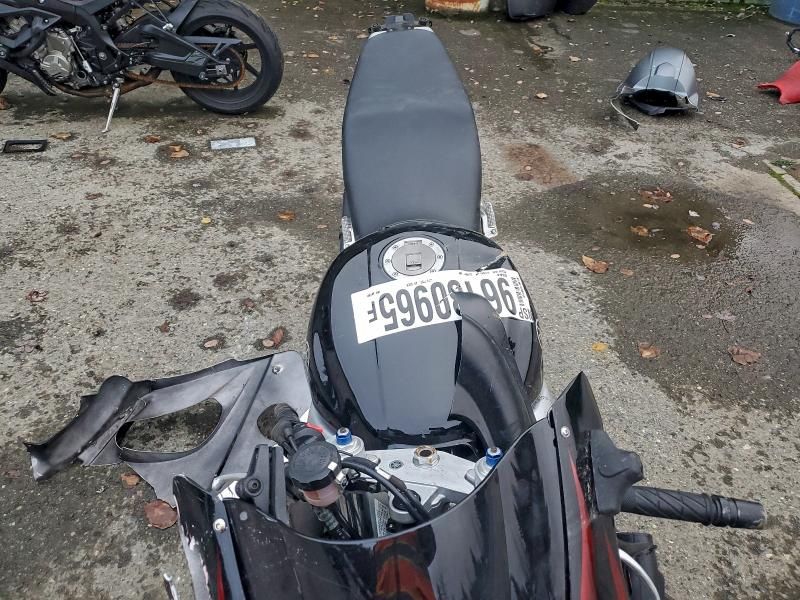 2006 Yamaha Yzf600 r