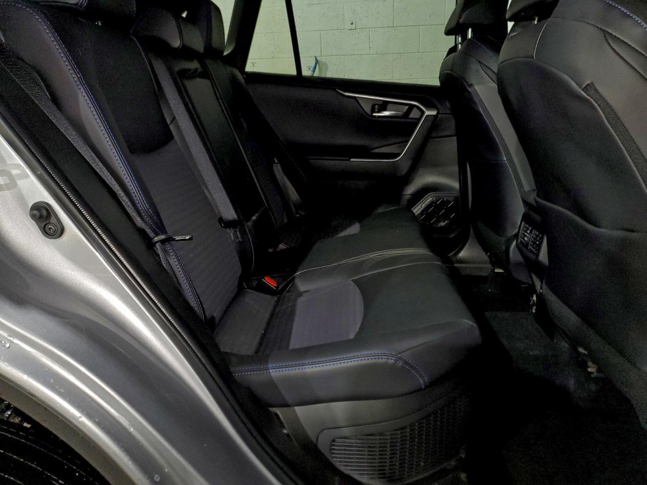 2025 Toyota Rav4 xse