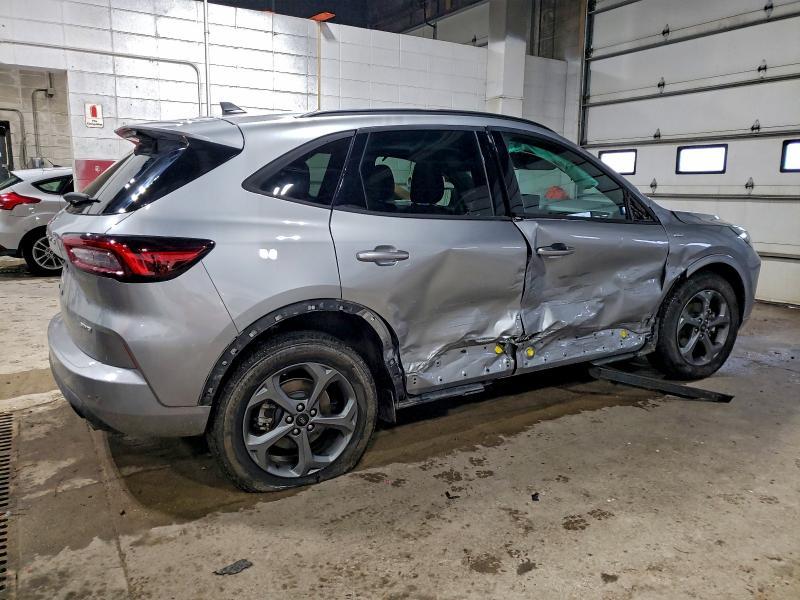 2024 Ford Escape st Line