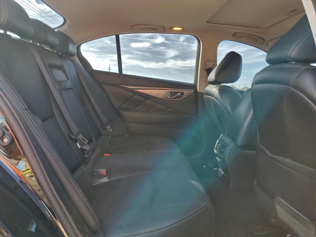 2015 Infinity Q50 Base