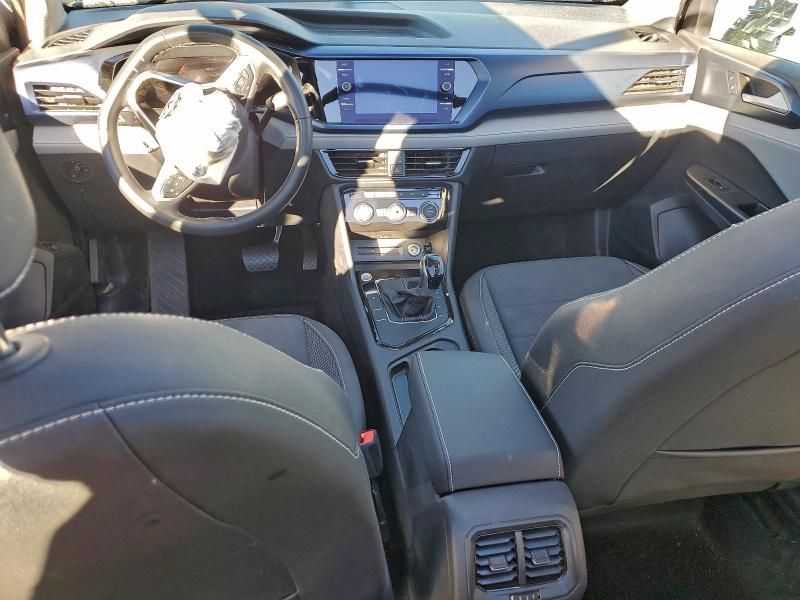 2024 Volkswagen Taos se