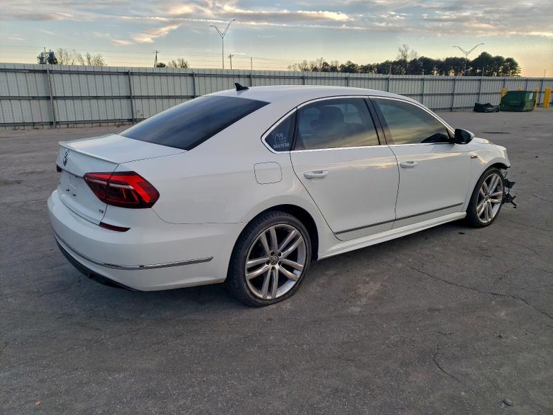 2017 Volkswagen Passat R-line