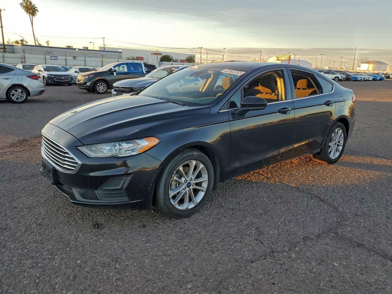 2020 Ford Fusion se