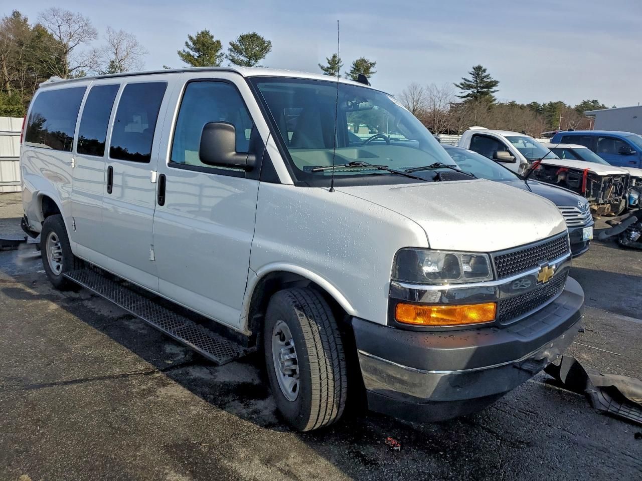 2023 Chevrolet Express G3500 LS
