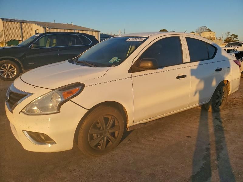 2015 Nissan Versa s