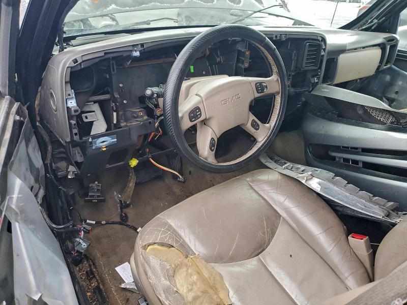 2005 GMC Sierra K1500 Denali