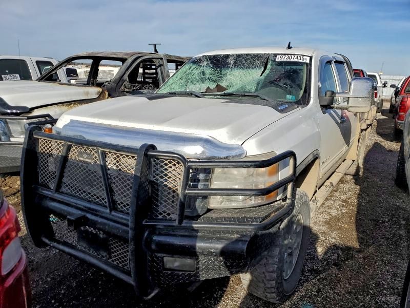 2011 Chevrolet Silverado Flatbed Truck
