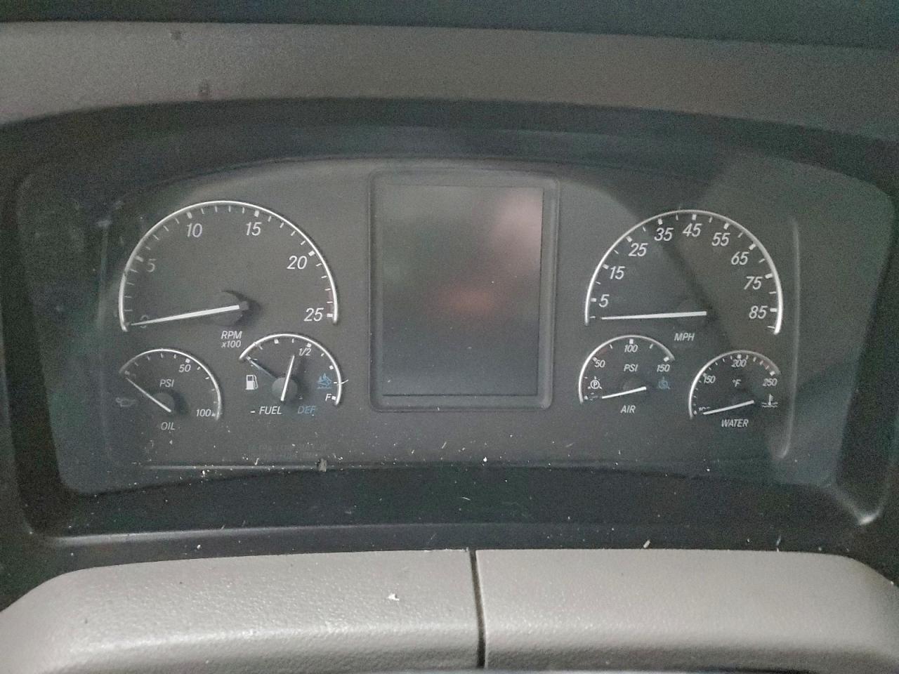 2021 Freigliner 2021 Freightliner Cascadia 126 Semi Truck