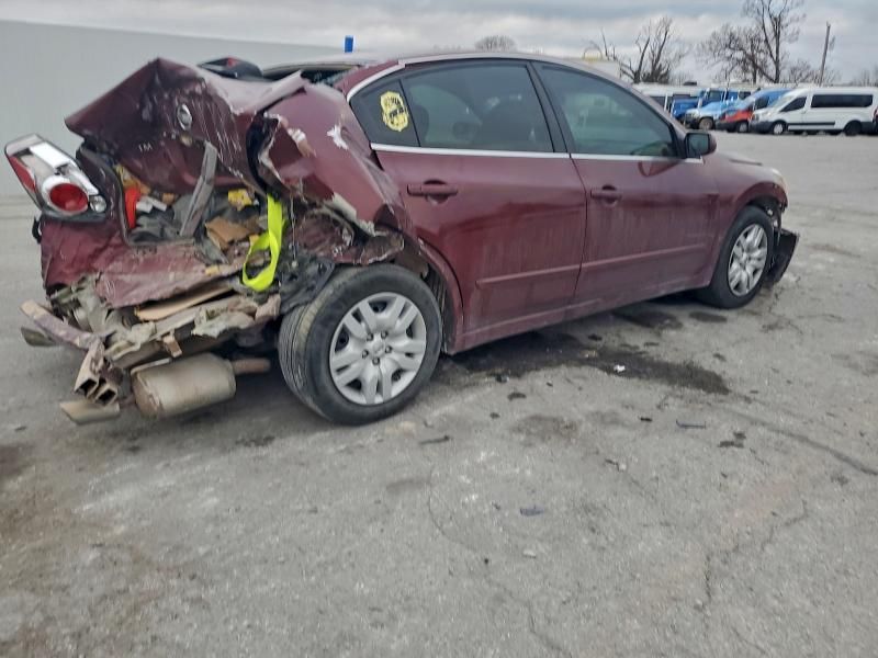 2010 Nissan Altima Base