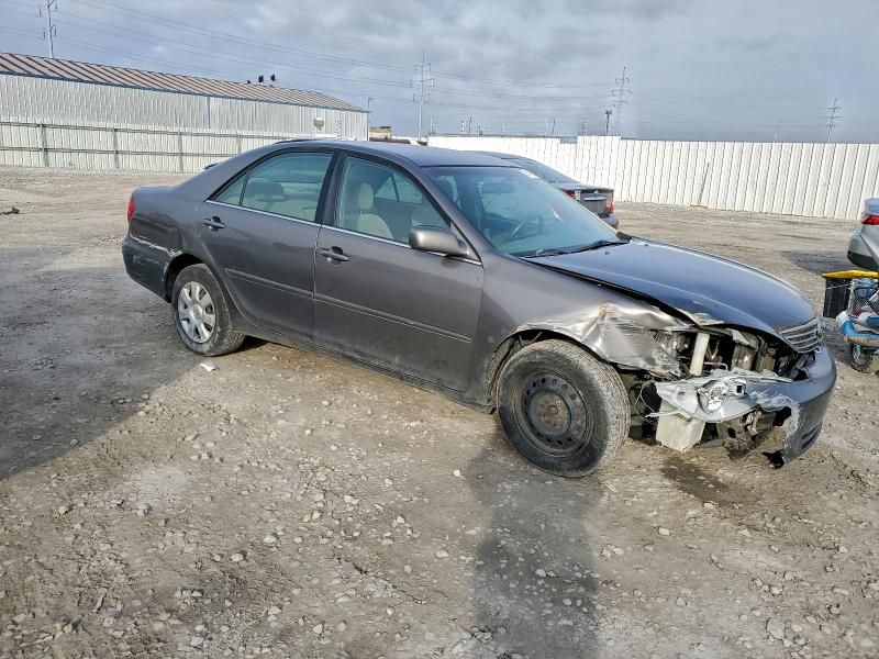 2004 Toyota Camry le