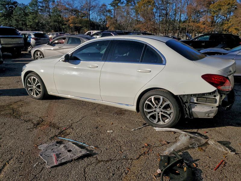 2015 Mercedes-Benz C300