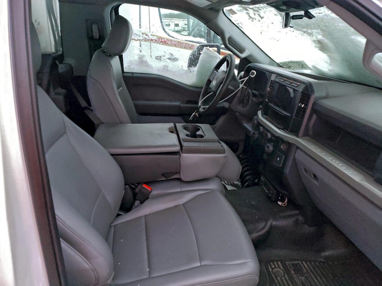 2024 Ford F450 Super Duty Refrigerated BOX Truck