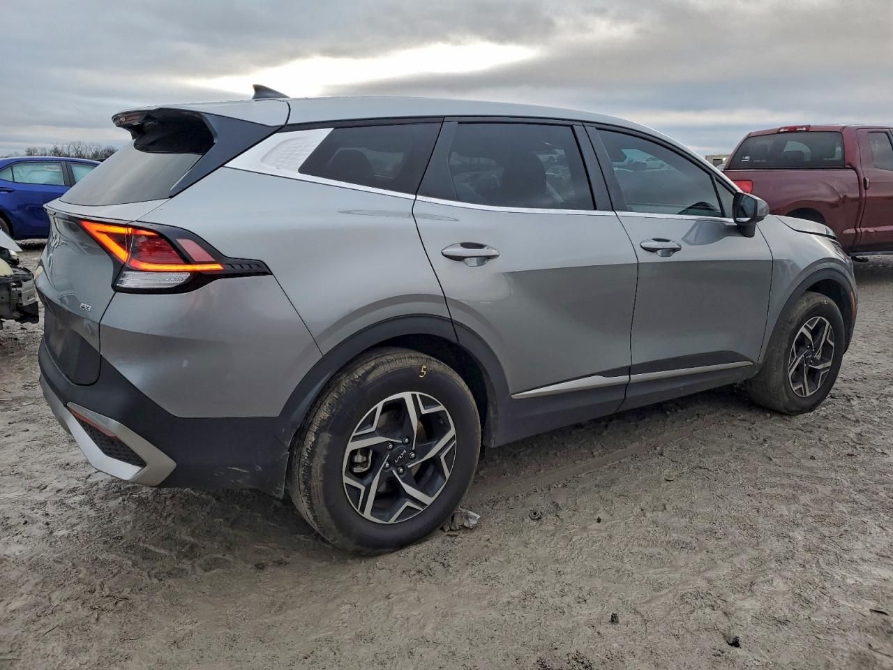 2025 KIA Sportage lx