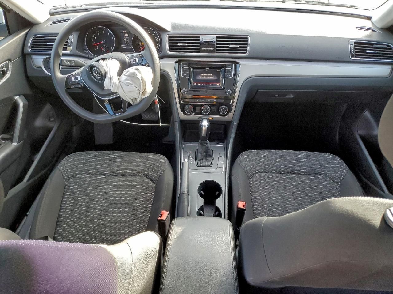 2018 Volkswagen Passat s