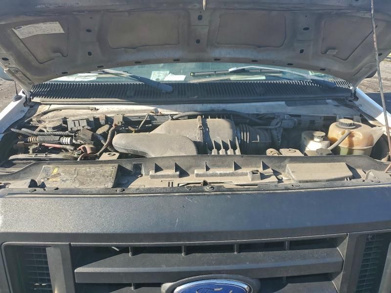 2009 Ford Econoline E350 Super Duty van