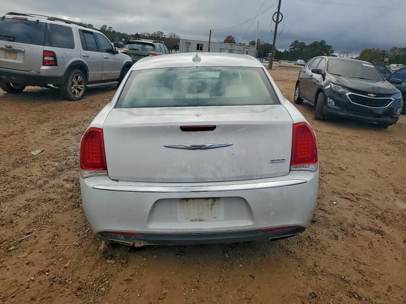 2018 Chrysler 300 Limited