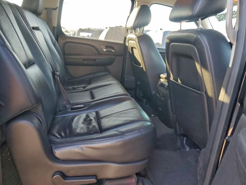 2013 Chevrolet Suburban K1500 lt