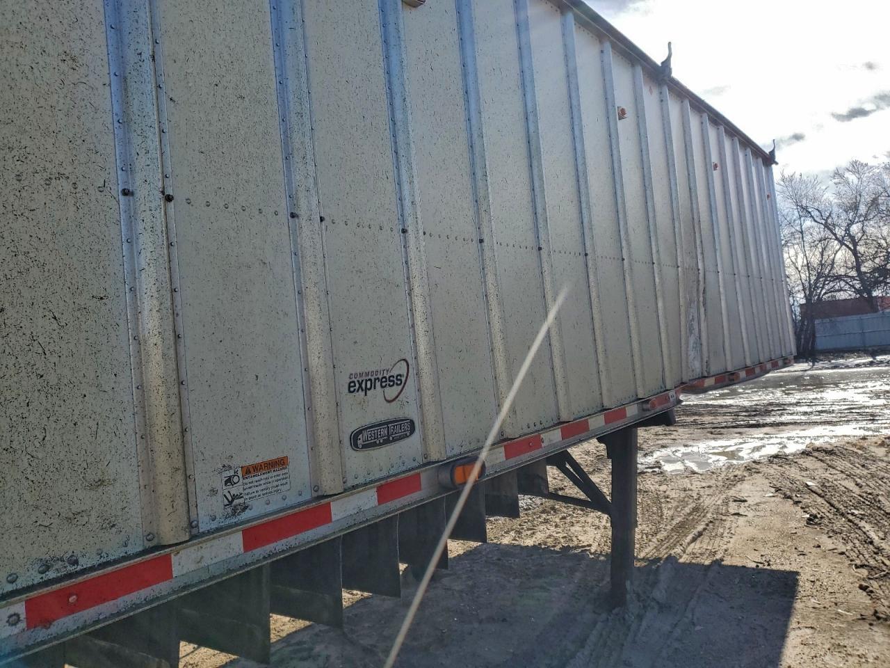 2024 Western Trailers 2024 Western Grain Trailer