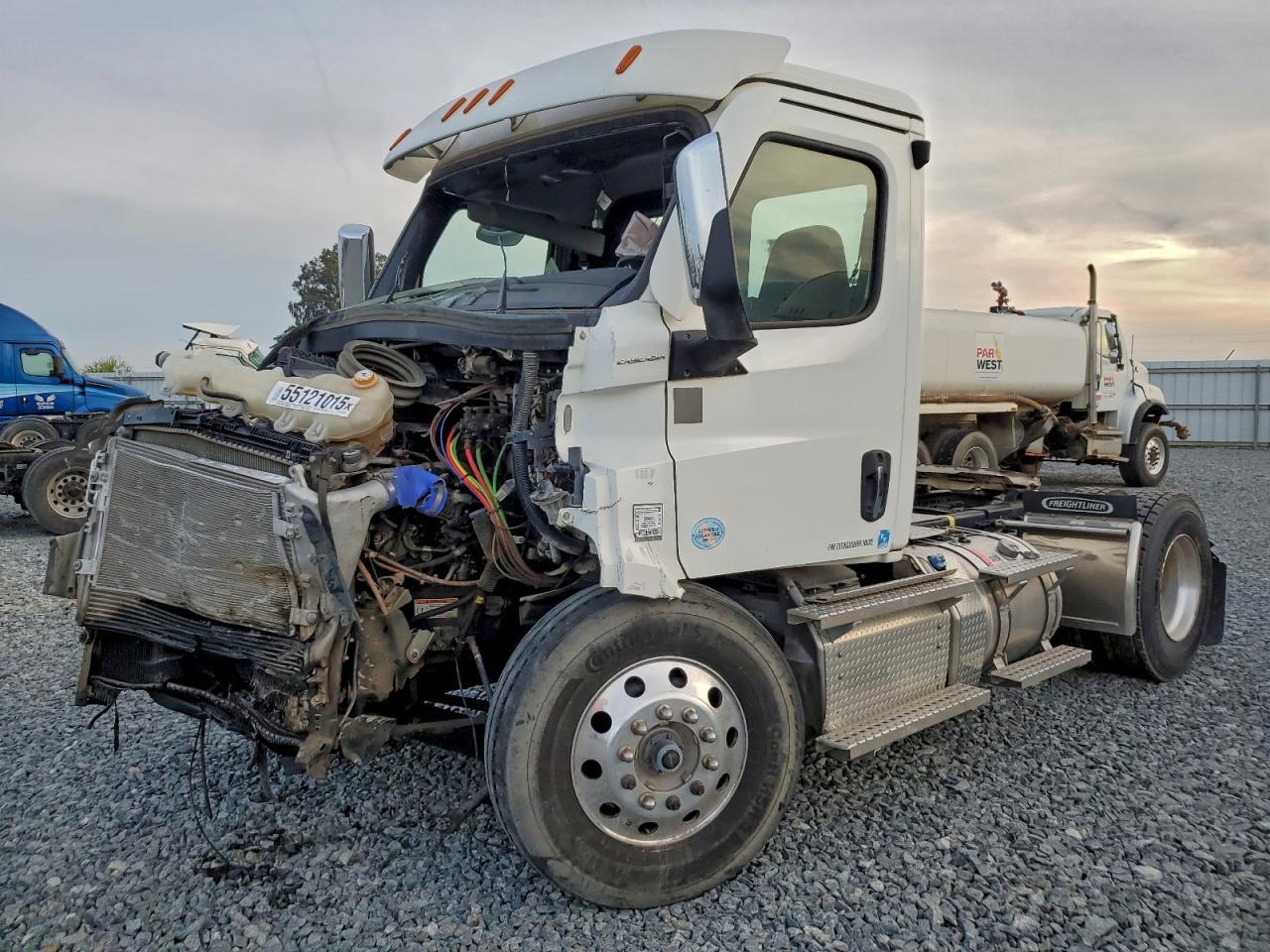 2024 Freigliner 2024 Freightliner Cascadia 116 Semi Truck